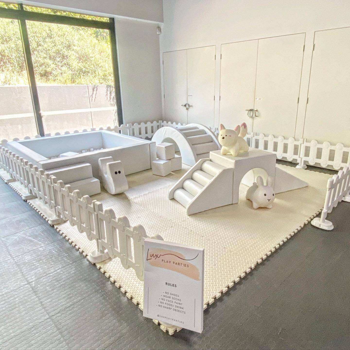 White Soft Ball Pool Toy Set R - Power Tools Rental incelemesi ve fiyatı